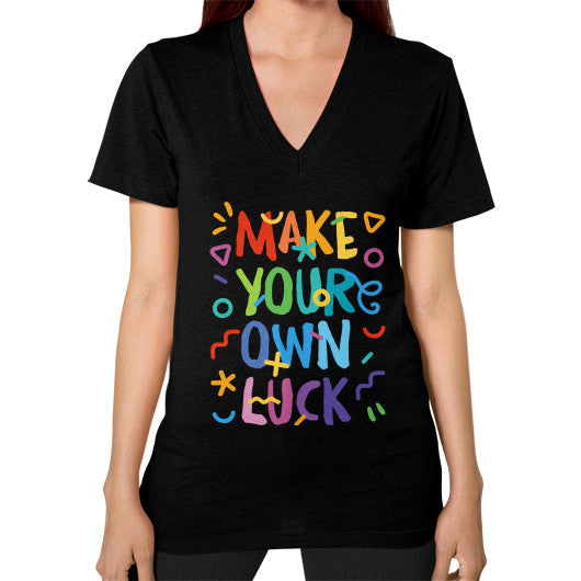 V-Neck (on woman) Black PoolParty Dev